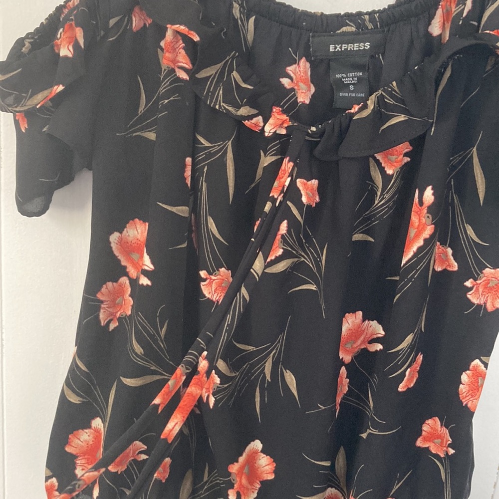 EXPRESS Chiffon Off Shoulder Top SIZE small